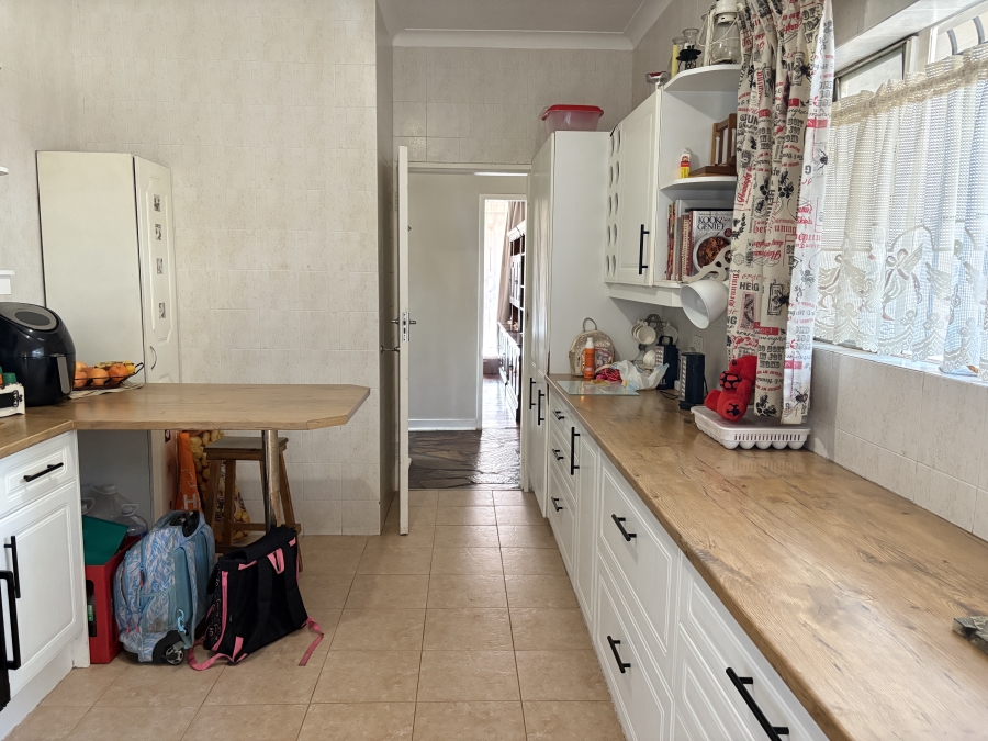 4 Bedroom Property for Sale in Florida Park Gauteng