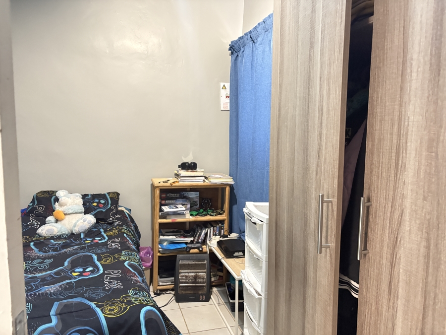 4 Bedroom Property for Sale in Florida Park Gauteng