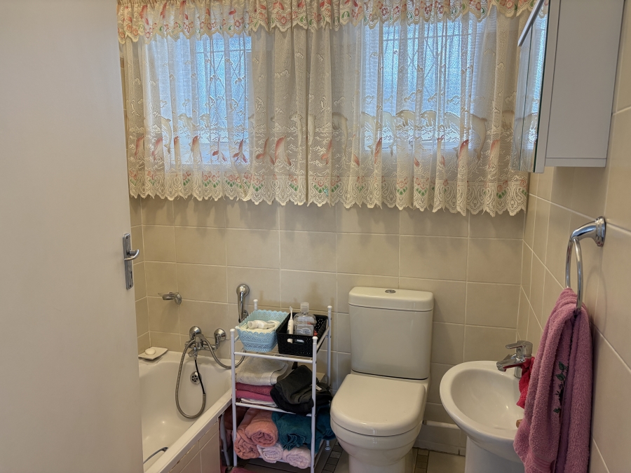 4 Bedroom Property for Sale in Florida Park Gauteng