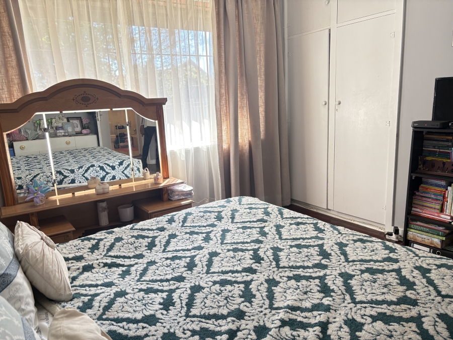 4 Bedroom Property for Sale in Florida Park Gauteng