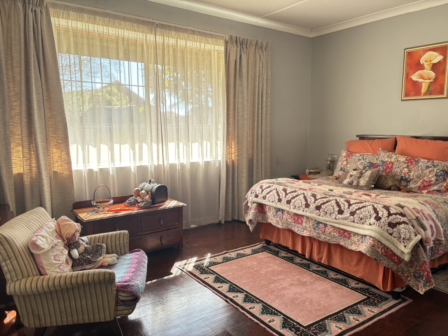 4 Bedroom Property for Sale in Florida Park Gauteng
