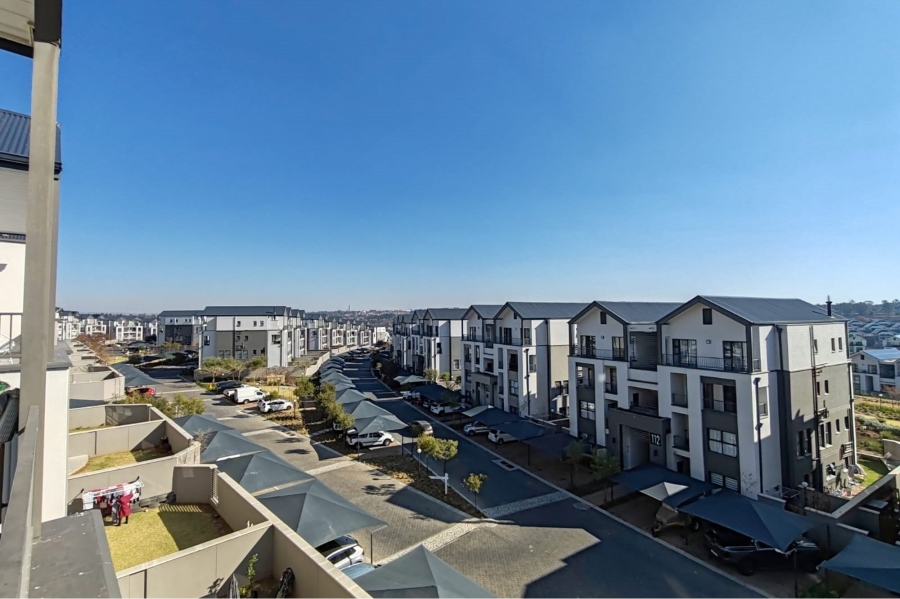 To Let 2 Bedroom Property for Rent in Waterfall Gauteng