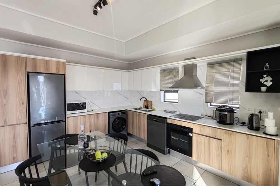 To Let 2 Bedroom Property for Rent in Waterfall Gauteng
