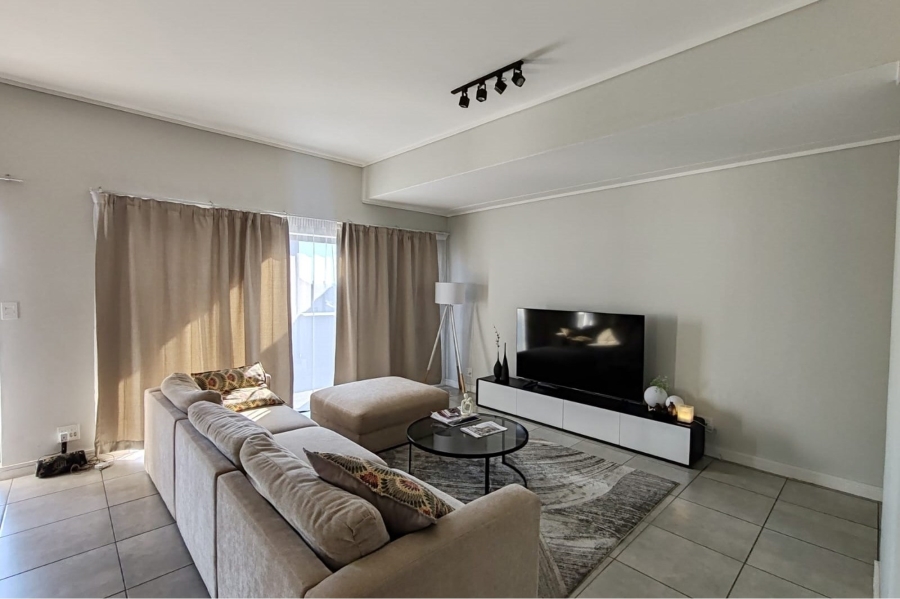 To Let 2 Bedroom Property for Rent in Waterfall Gauteng