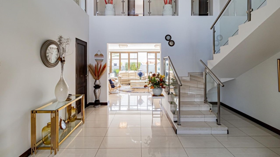 5 Bedroom Property for Sale in Woodmead Gauteng