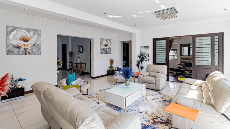 5 Bedroom Property for Sale in Woodmead Gauteng
