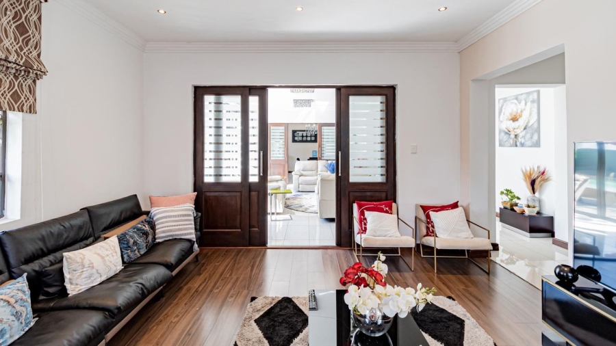 5 Bedroom Property for Sale in Woodmead Gauteng