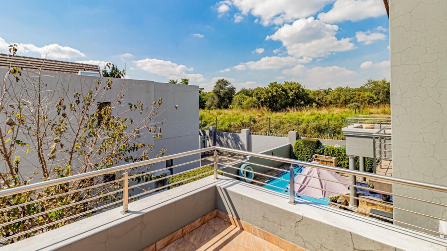 5 Bedroom Property for Sale in Woodmead Gauteng