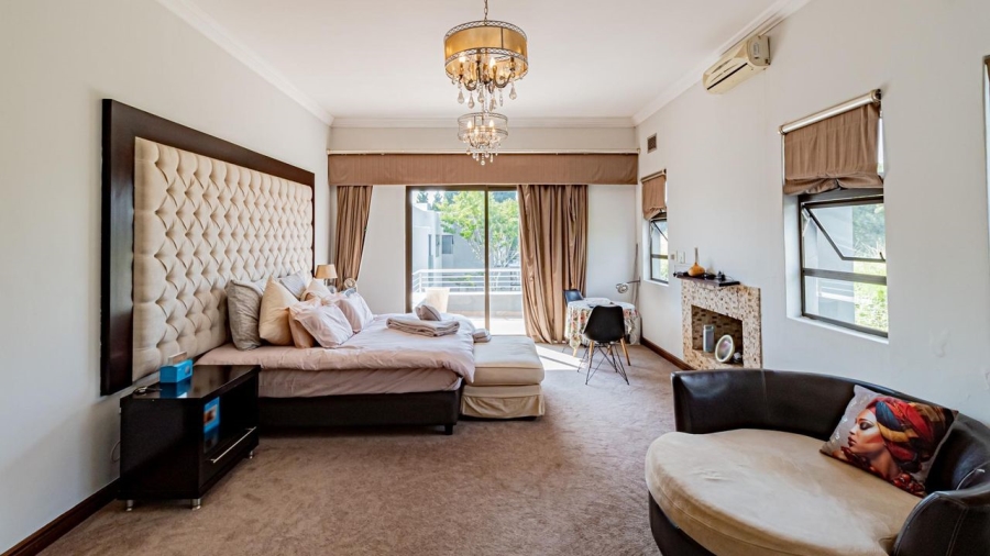 5 Bedroom Property for Sale in Woodmead Gauteng
