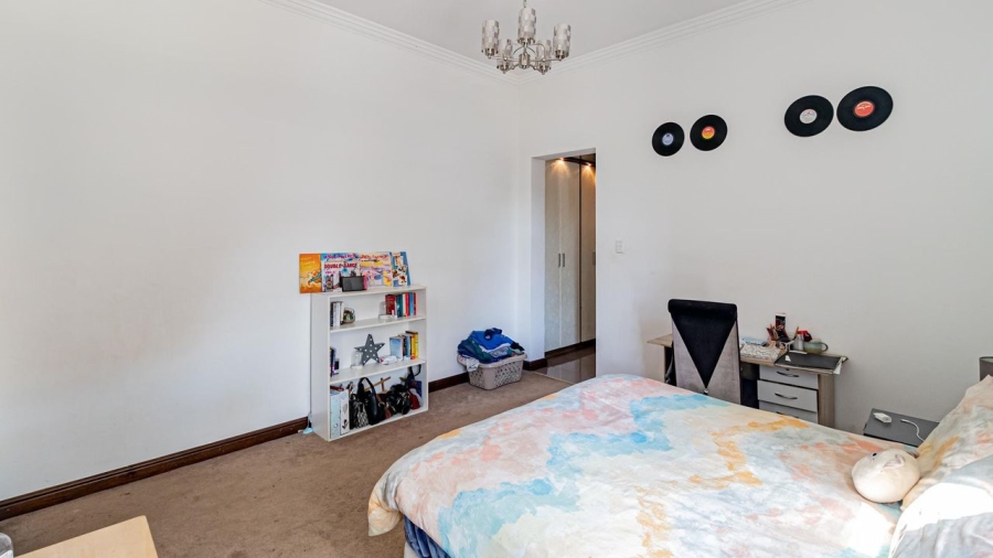 5 Bedroom Property for Sale in Woodmead Gauteng