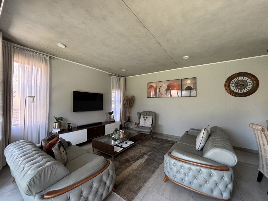 4 Bedroom Property for Sale in North Riding AH Gauteng