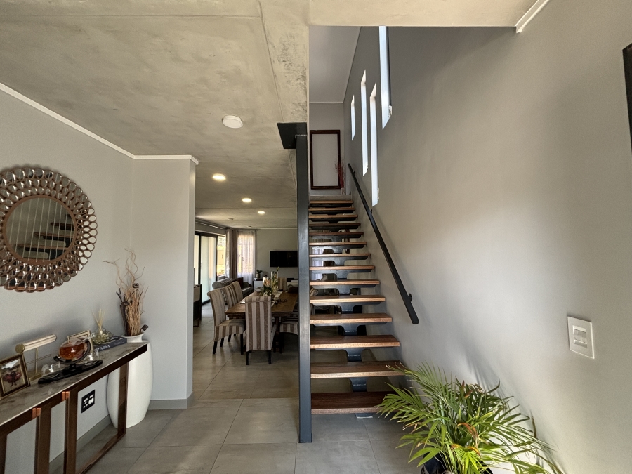4 Bedroom Property for Sale in North Riding AH Gauteng