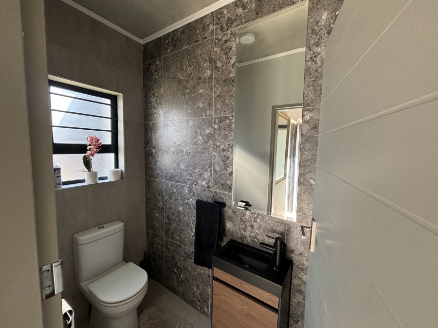 4 Bedroom Property for Sale in North Riding AH Gauteng