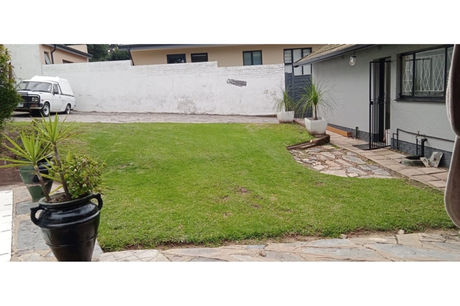 To Let 4 Bedroom Property for Rent in Blairgowrie Gauteng