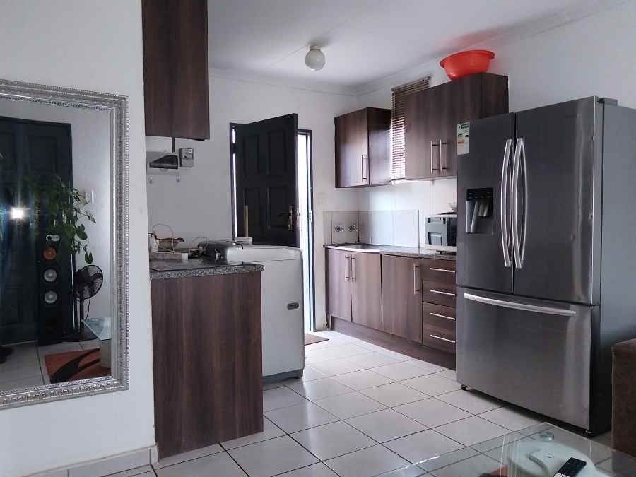 2 Bedroom Property for Sale in Savanna City Gauteng