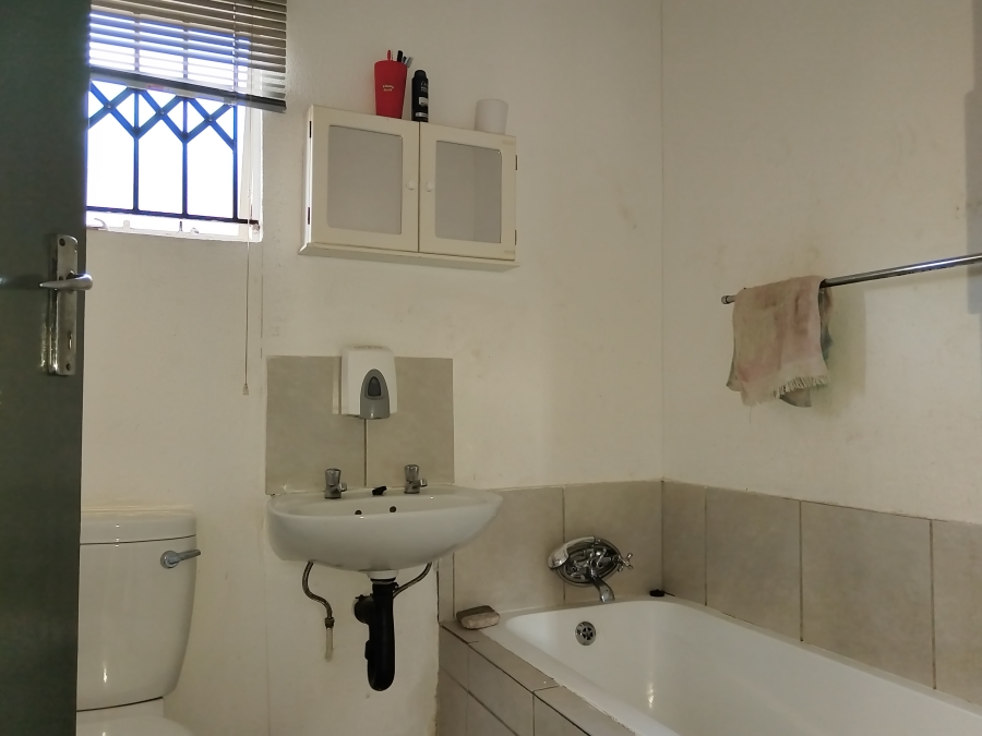 2 Bedroom Property for Sale in Savanna City Gauteng