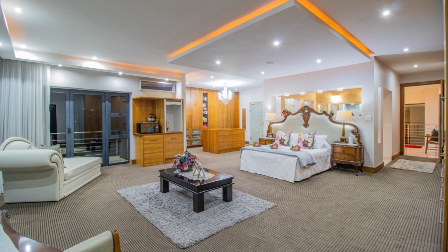 4 Bedroom Property for Sale in Featherbrooke Estate Gauteng