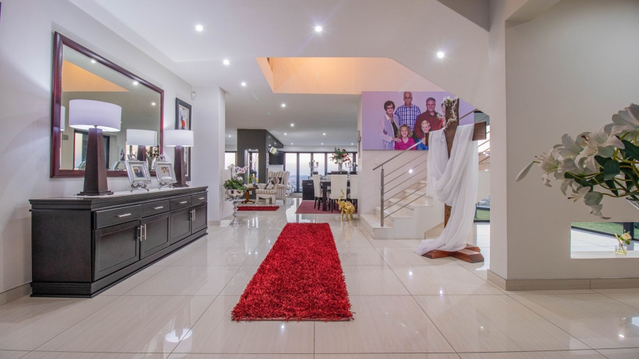 4 Bedroom Property for Sale in Featherbrooke Estate Gauteng