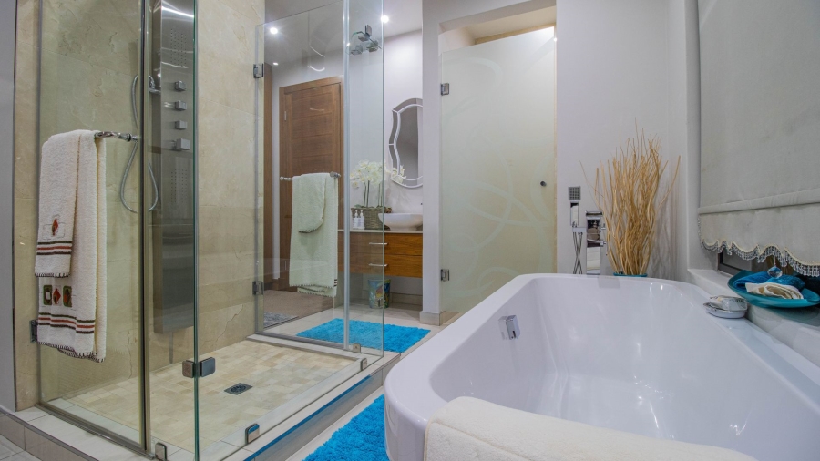 4 Bedroom Property for Sale in Featherbrooke Estate Gauteng