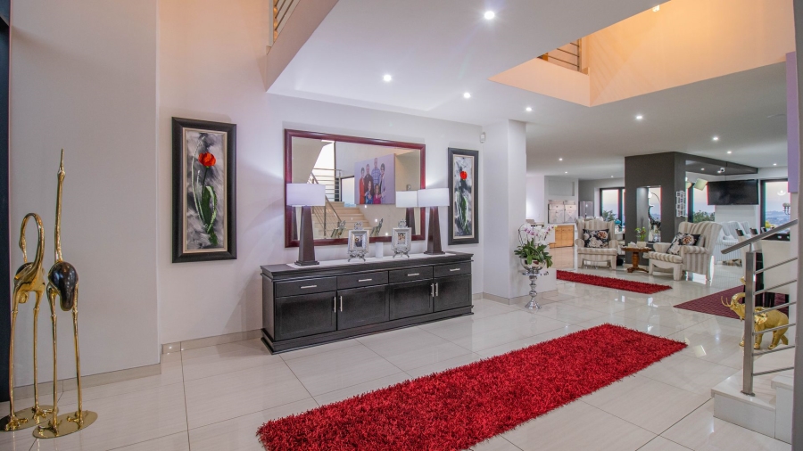 4 Bedroom Property for Sale in Featherbrooke Estate Gauteng