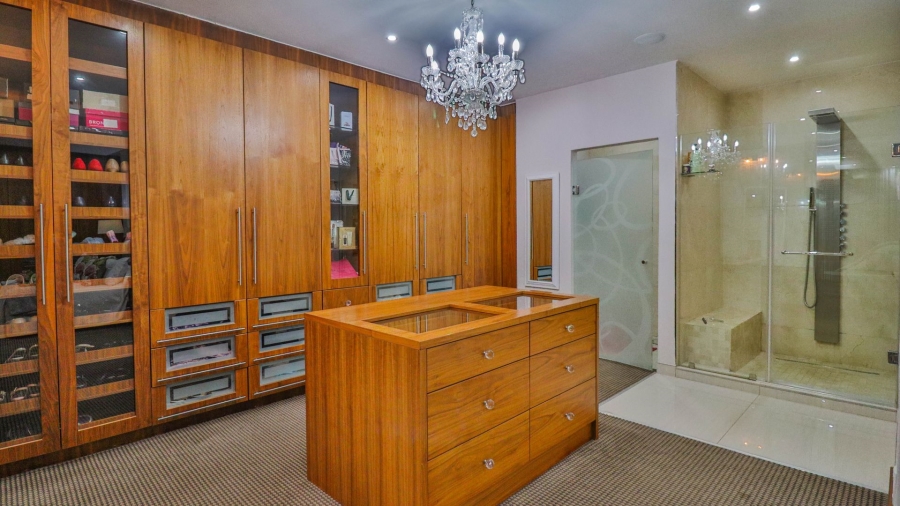 4 Bedroom Property for Sale in Featherbrooke Estate Gauteng
