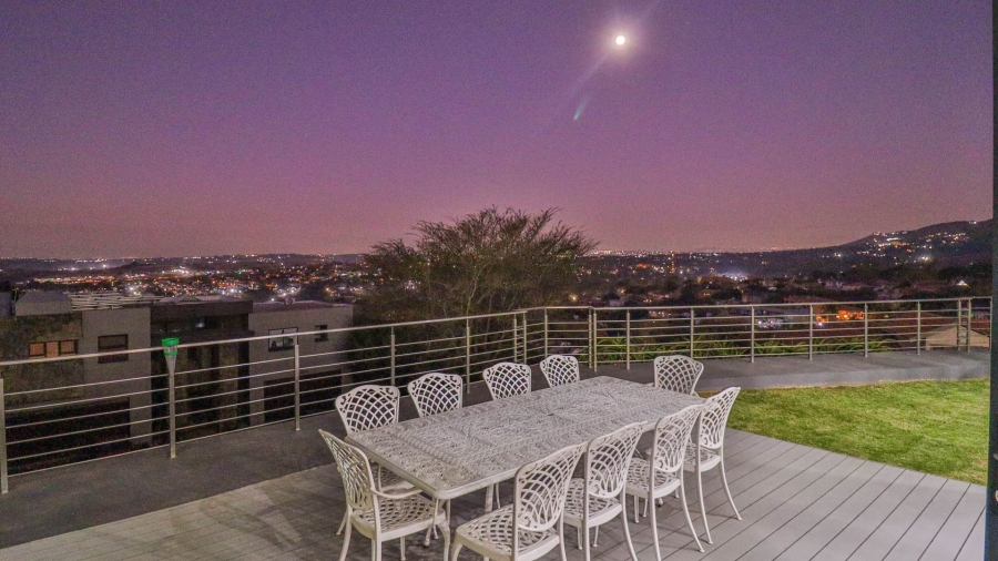 4 Bedroom Property for Sale in Featherbrooke Estate Gauteng