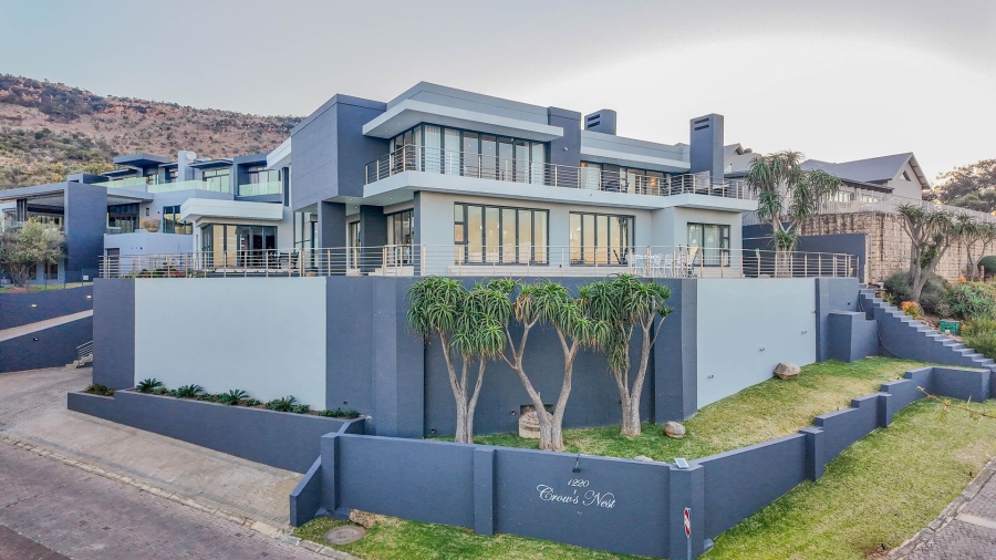 4 Bedroom Property for Sale in Featherbrooke Estate Gauteng