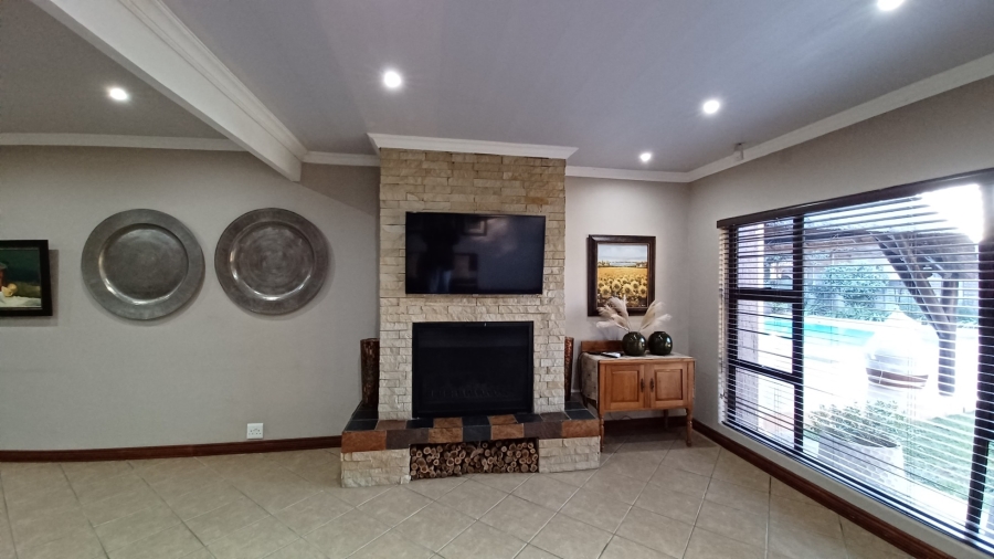 3 Bedroom Property for Sale in Vanderbijlpark SE 2 Gauteng