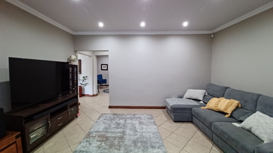 3 Bedroom Property for Sale in Vanderbijlpark SE 2 Gauteng
