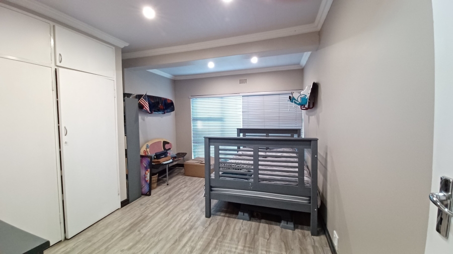 3 Bedroom Property for Sale in Vanderbijlpark SE 2 Gauteng