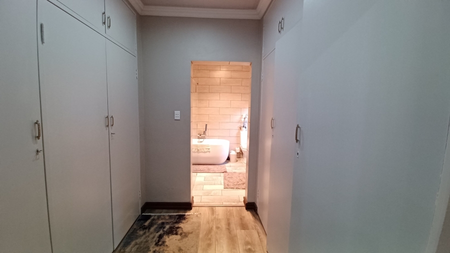 3 Bedroom Property for Sale in Vanderbijlpark SE 2 Gauteng