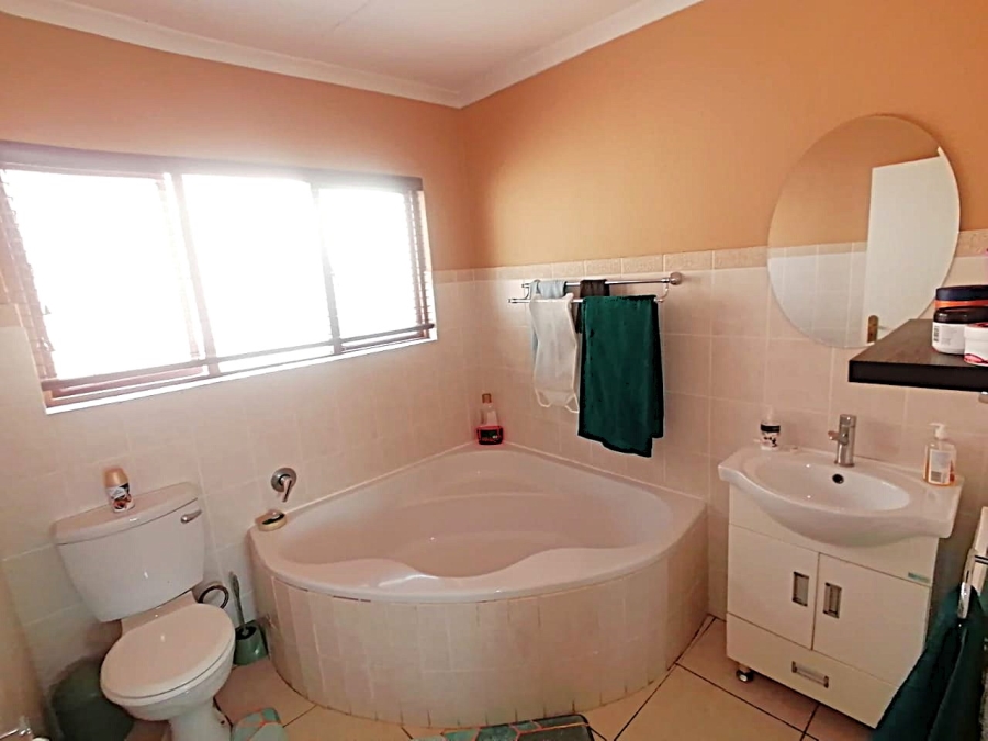 To Let 3 Bedroom Property for Rent in Winchester Hills Gauteng