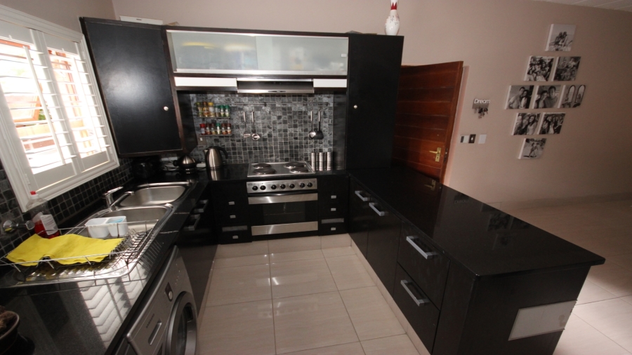 2 Bedroom Property for Sale in Sunninghill Gauteng
