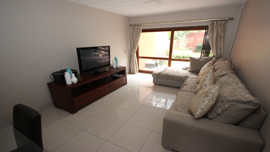 2 Bedroom Property for Sale in Sunninghill Gauteng