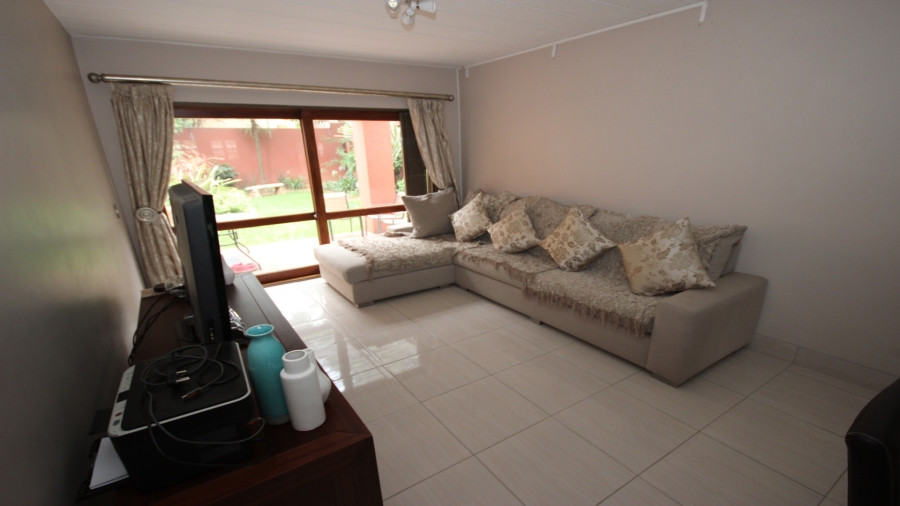 2 Bedroom Property for Sale in Sunninghill Gauteng