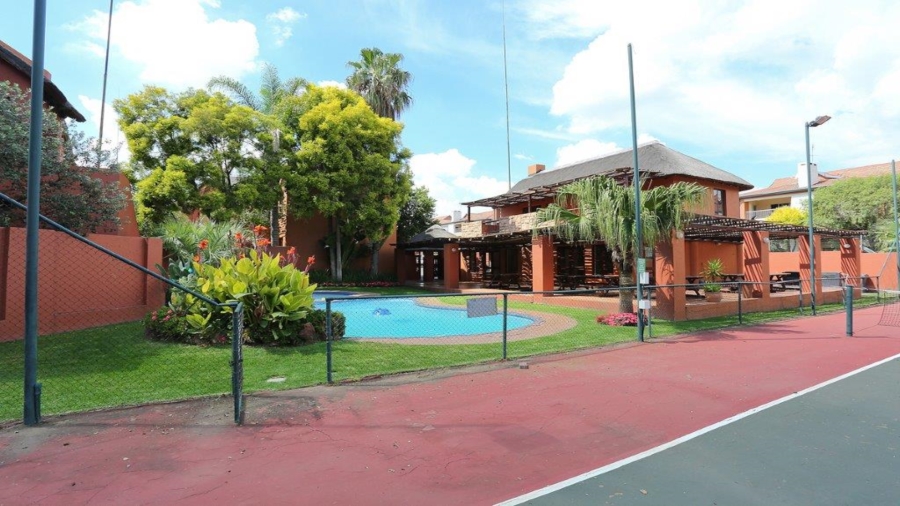 2 Bedroom Property for Sale in Sunninghill Gauteng