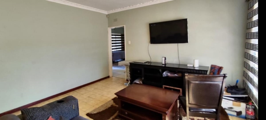3 Bedroom Property for Sale in Birchleigh North Gauteng