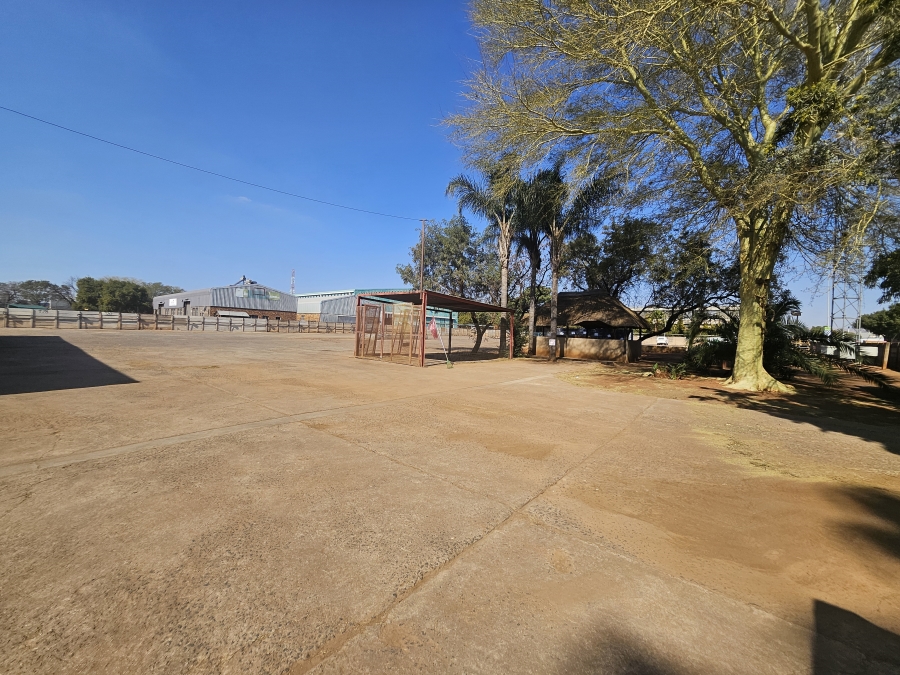 Commercial Property for Sale in Rosslyn Gauteng