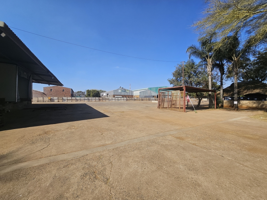 Commercial Property for Sale in Rosslyn Gauteng