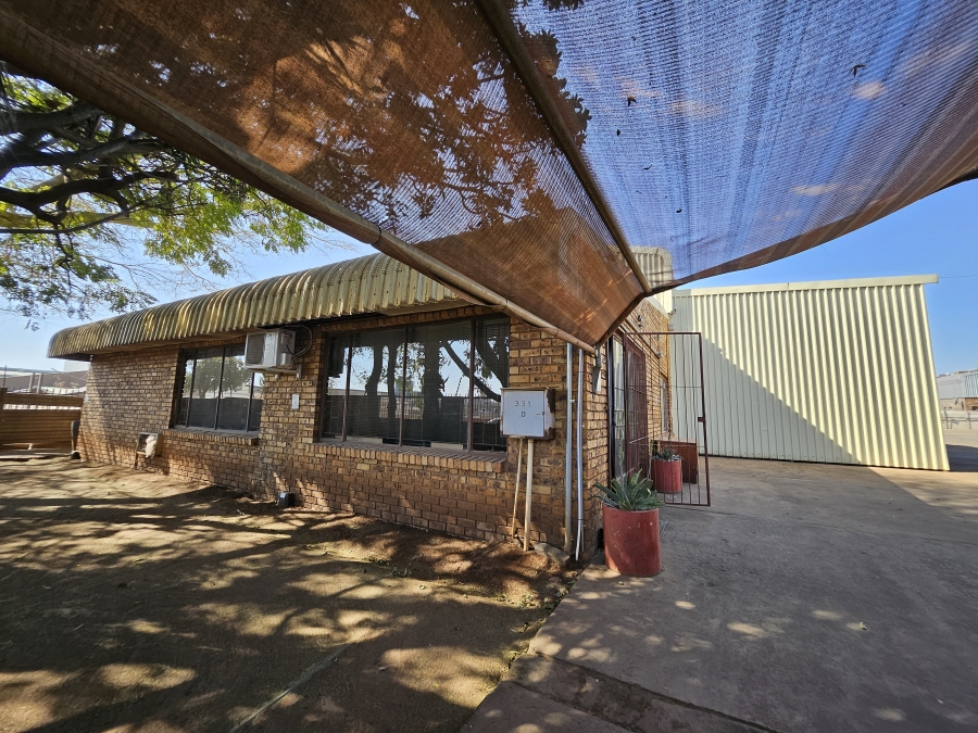 Commercial Property for Sale in Rosslyn Gauteng