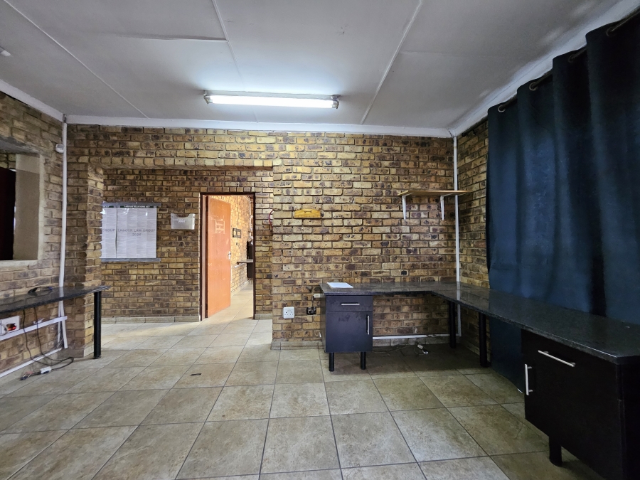 Commercial Property for Sale in Rosslyn Gauteng