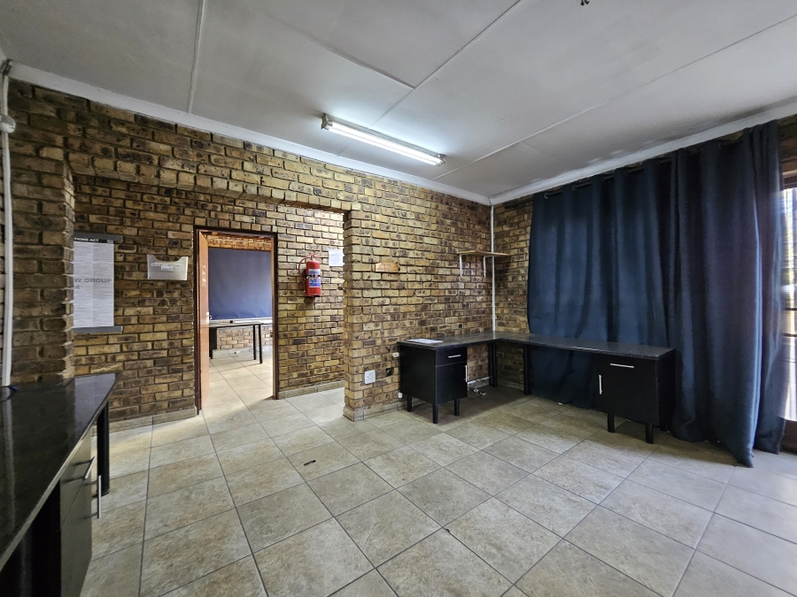 Commercial Property for Sale in Rosslyn Gauteng