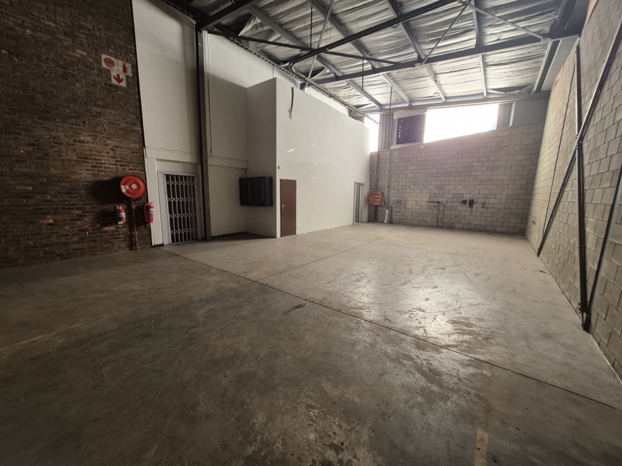 To Let commercial Property for Rent in Sunnyrock Gauteng