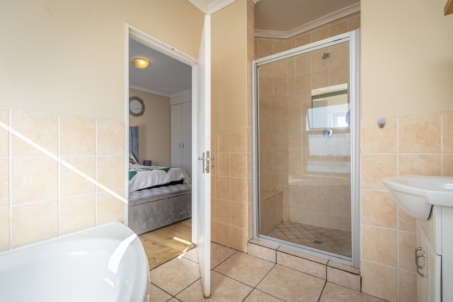 3 Bedroom Property for Sale in Rangeview Gauteng