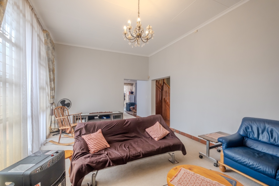 5 Bedroom Property for Sale in Waterkloof Ridge Gauteng
