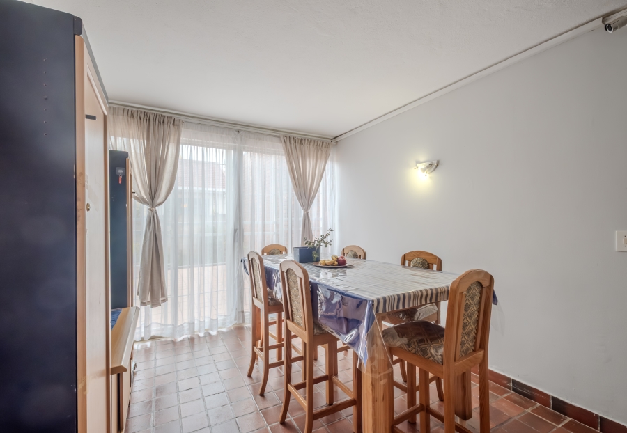 5 Bedroom Property for Sale in Waterkloof Ridge Gauteng