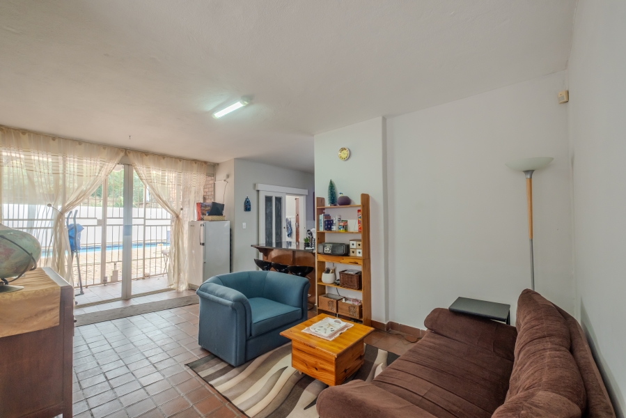 5 Bedroom Property for Sale in Waterkloof Ridge Gauteng