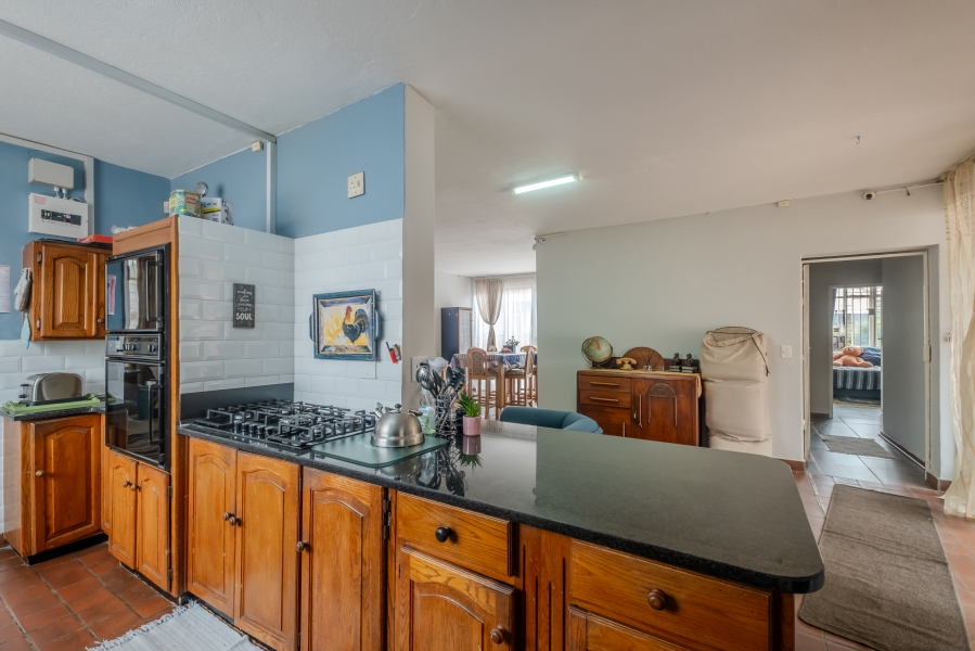 5 Bedroom Property for Sale in Waterkloof Ridge Gauteng