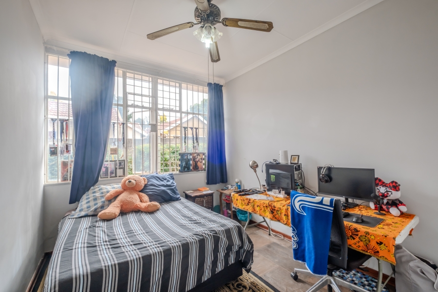 5 Bedroom Property for Sale in Waterkloof Ridge Gauteng