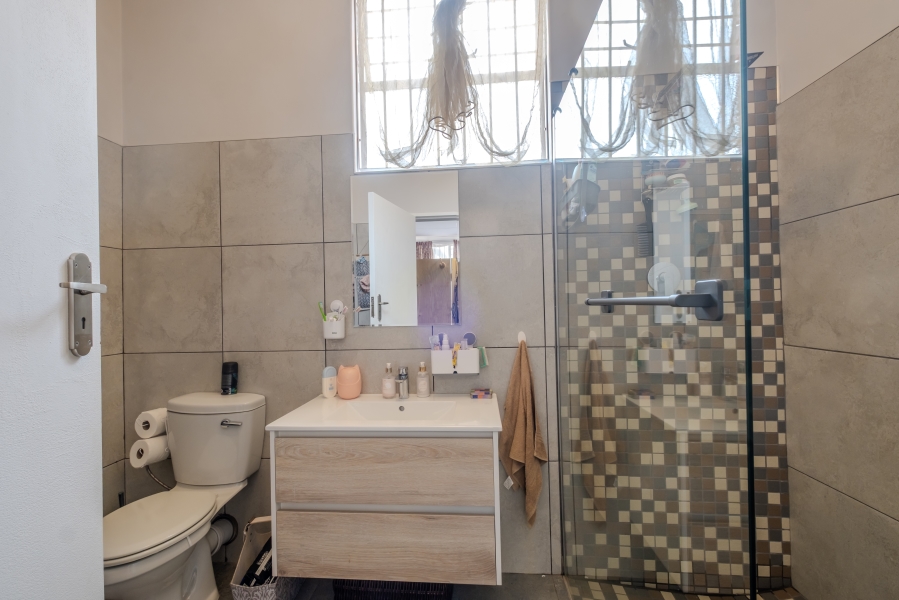 5 Bedroom Property for Sale in Waterkloof Ridge Gauteng